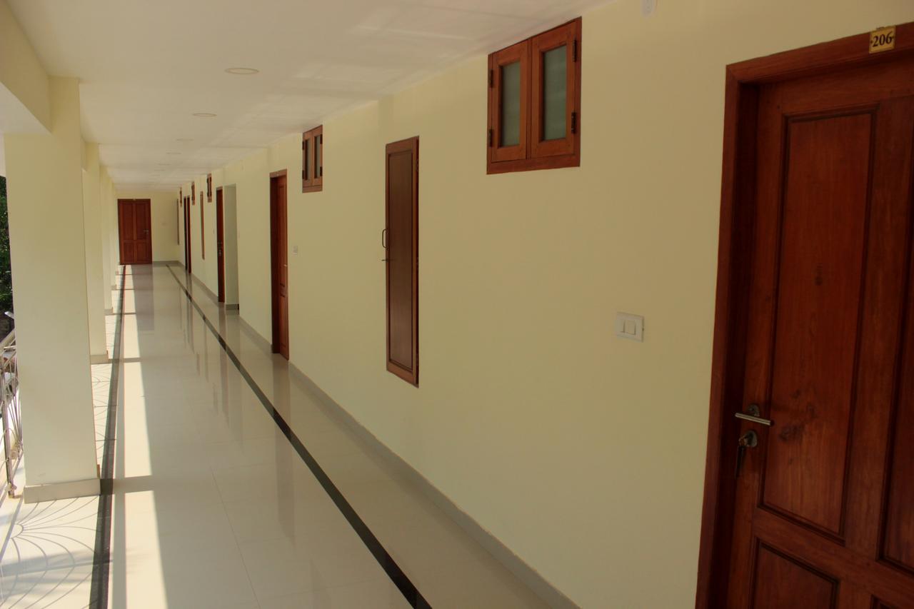 טריואנדרום Travancore Island Resort מראה חיצוני תמונה
